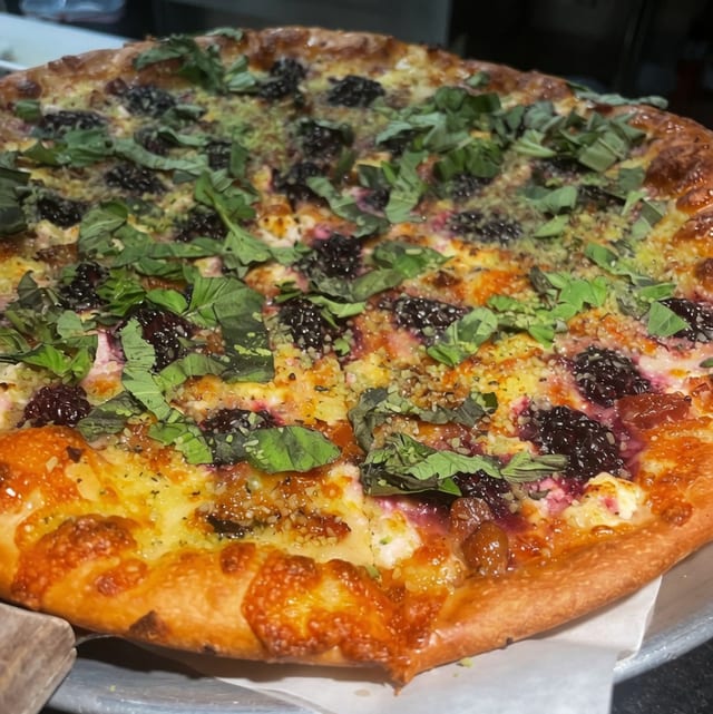 Blackberry Bacon Pizza (Large14”).