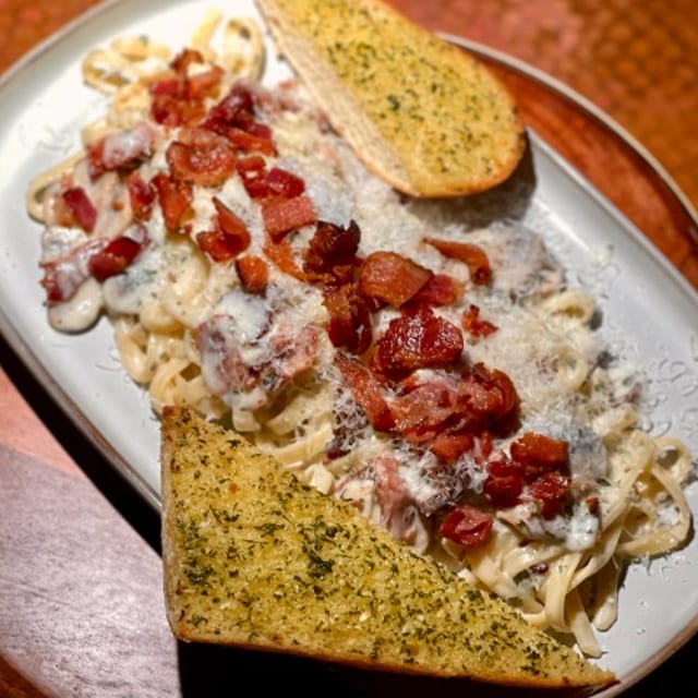 Fettuccine Carbonara.